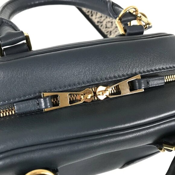 LOEWE Amazona 16 Hand bag - Picture 7 of 16